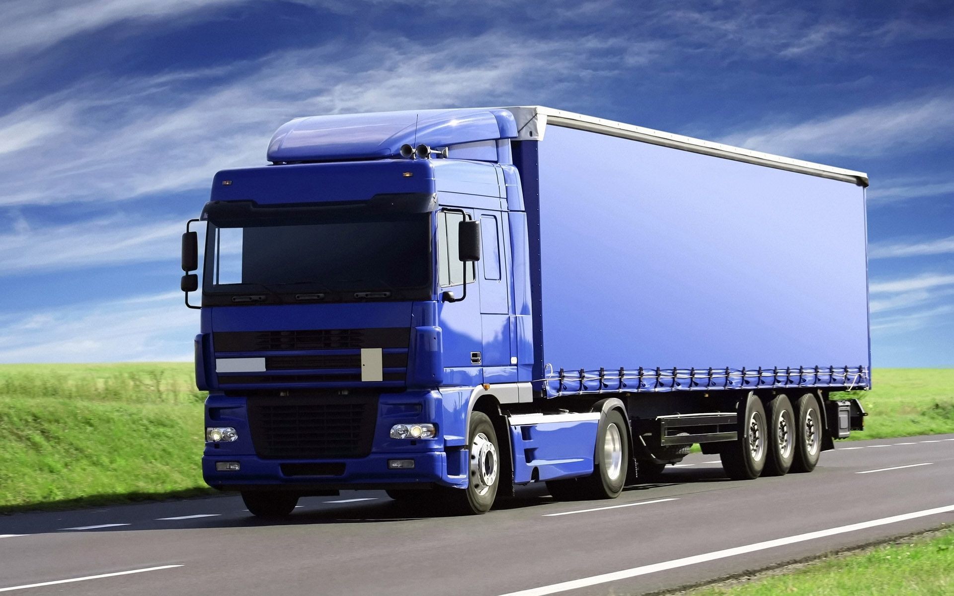 Ragina ES šalis sekti britų pavyzdžiu ir švelninti taisykles krovinių vairuotojams